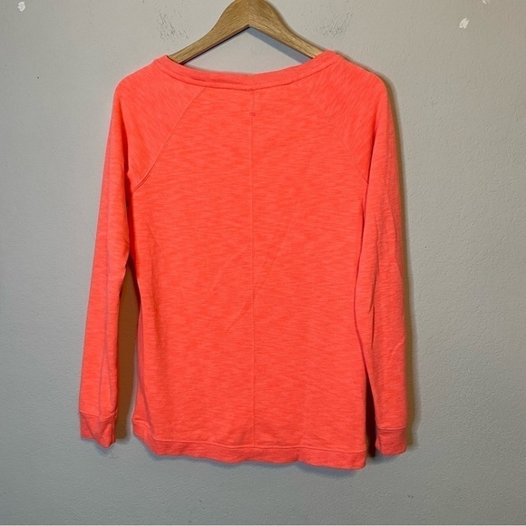 Under Armor Bright Orange Long Sleeve Sweatshirt Size Small - Picture 2 of 6
